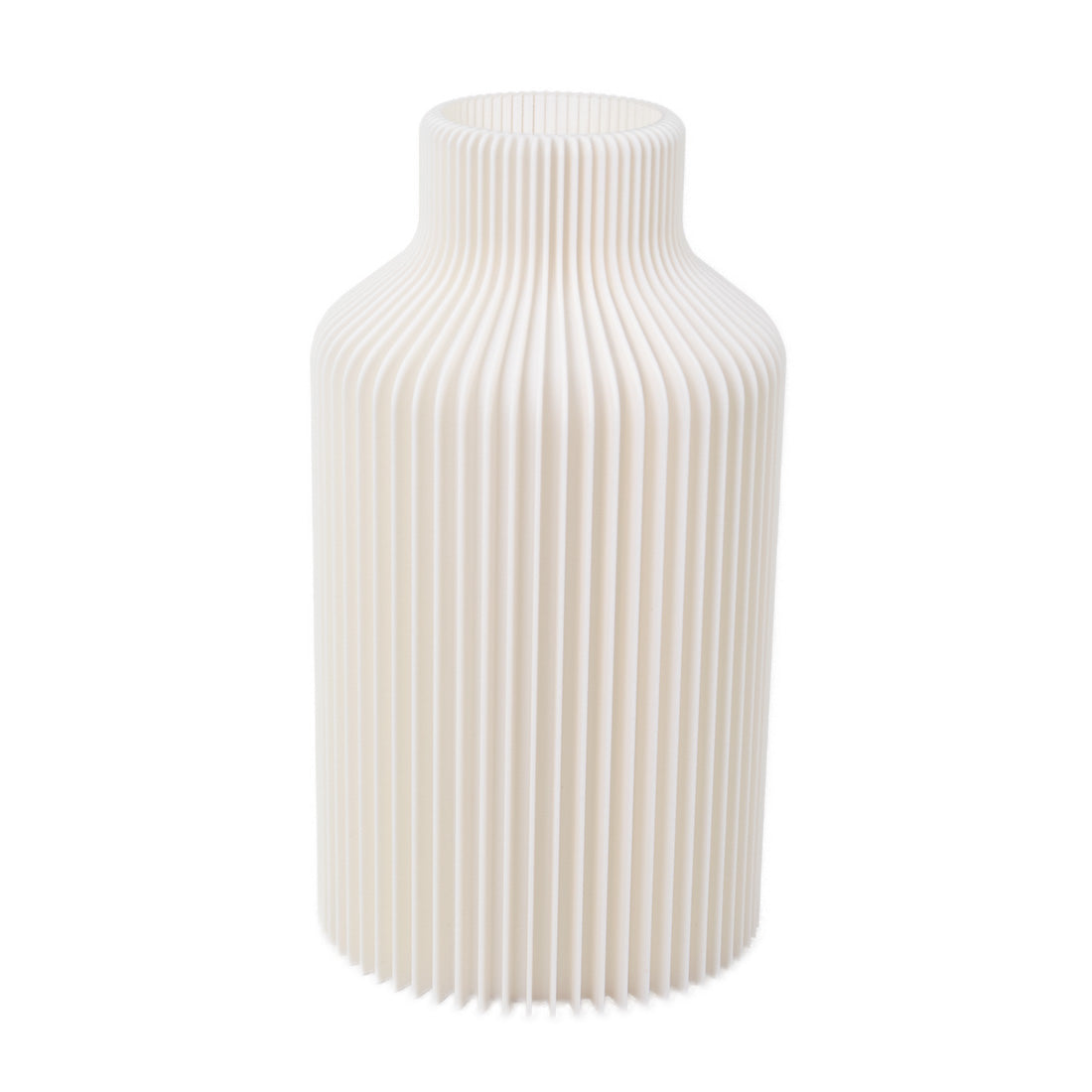 Vase Hanna in Weiß, elegant und gerade geformt – mit klarer Silhouette ideal fürs Schlafzimmer. In drei Größen erhältlich.