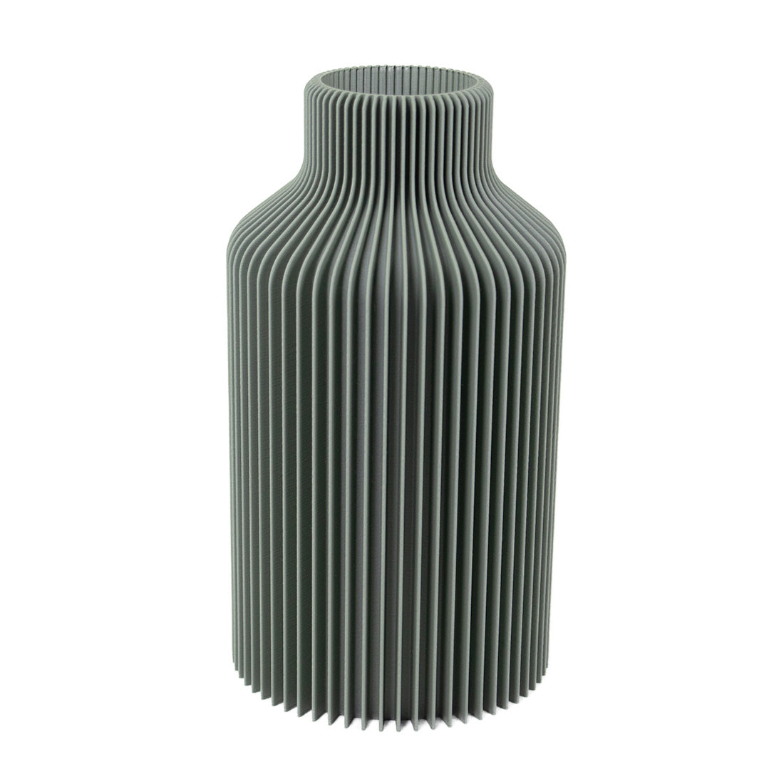 Vase Hanna in Hellgrün, mit gerader Form und Lamellenoptik – frischer Farbtupfer fürs Esszimmer. Drei Größen verfügbar.