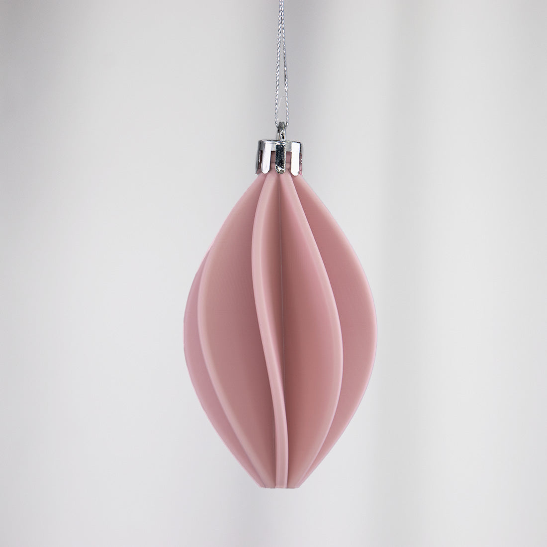 Weihnachtskugel Pinea